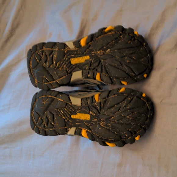 Boys Merrell sz 11 waterproof hiking boots - Picture 4 of 6